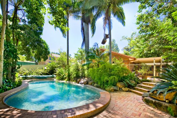Cost of Pool Patio Paving in Sparks